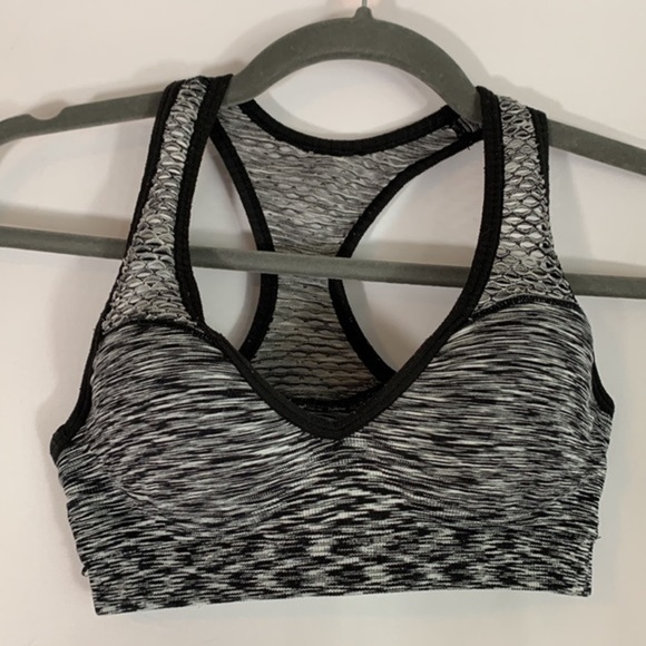PINK Victoria’s Secret Grey & Black Push Up Sports Bra - Picture 1 of 6